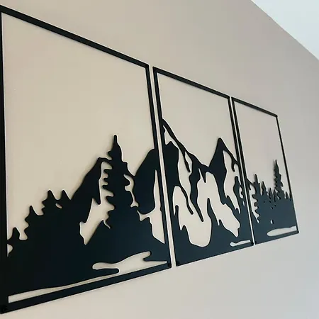 Bojurland Apartment, Apartman *