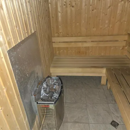 Bojurland Apartment, Apartman